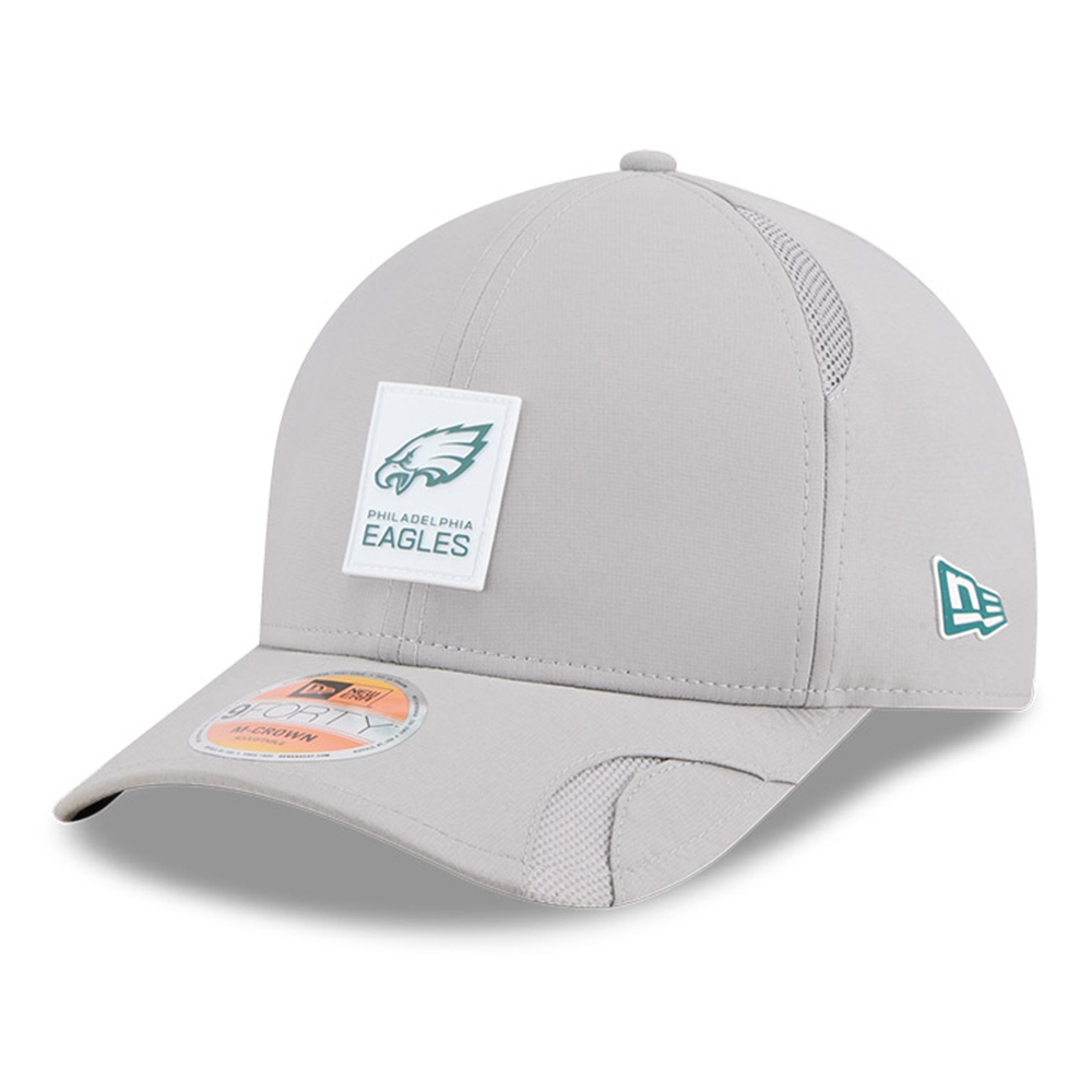 Philadelphia Eagles 2025 NFL On-Field Sideline 9FORTY M-Crown Snapback Cap CW Grau