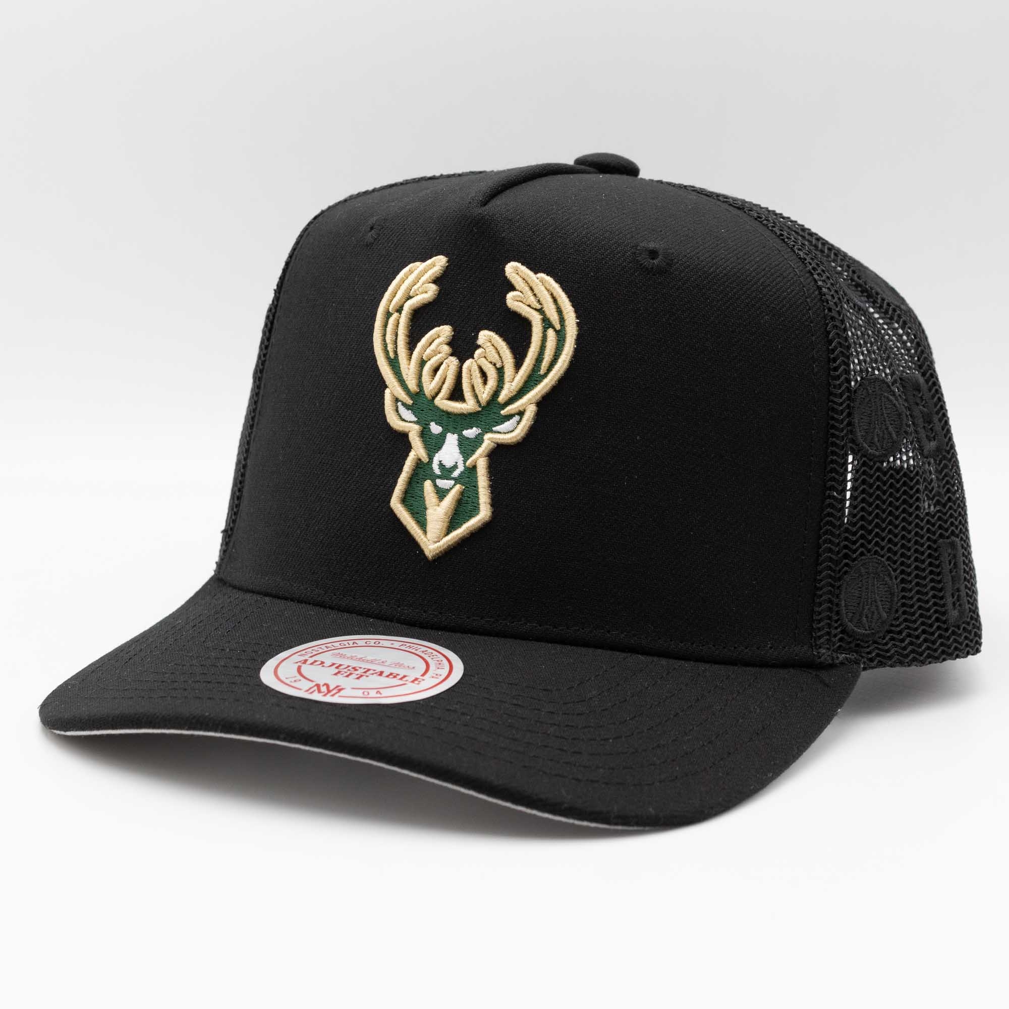 Milwaukee Bucks Mitchell & Ness Monogram NBA Trucker Cap Schwarz
