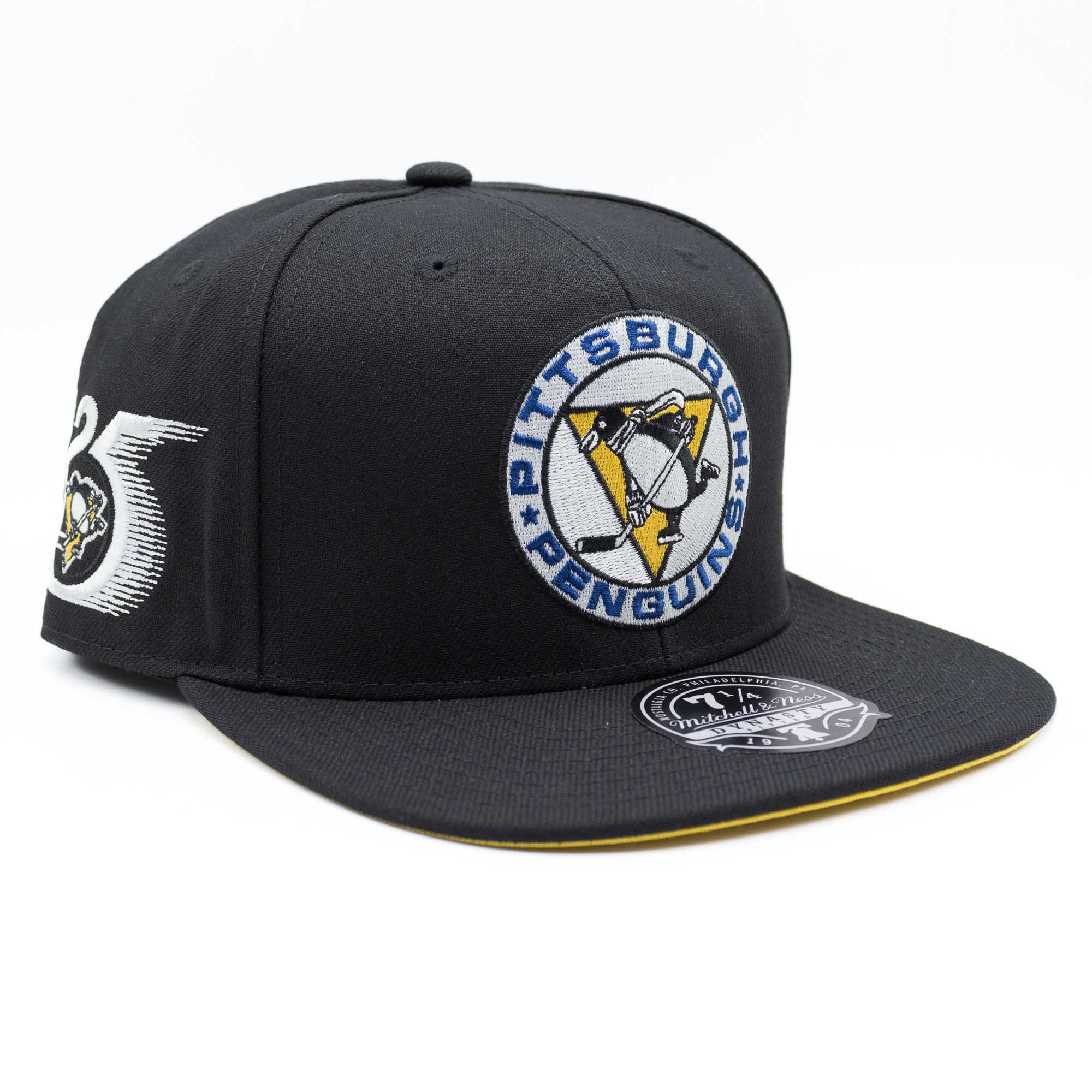 Pittsburgh Penguins Vintage Mitchell & Ness Fitted NHL Cap Black