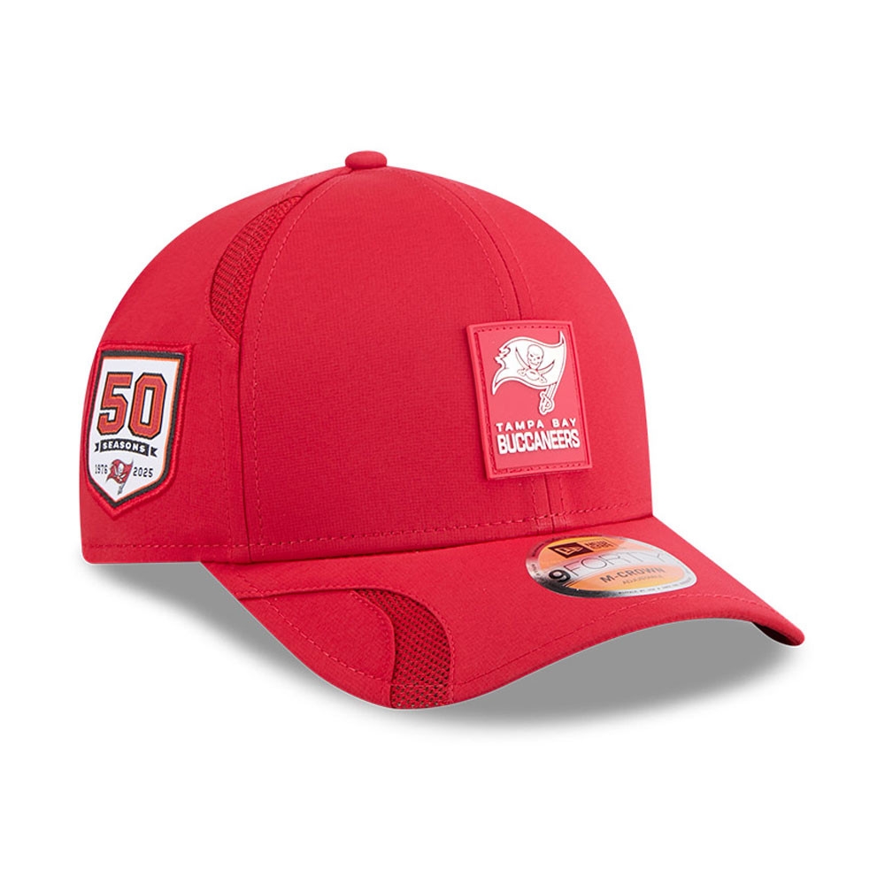 Tampa Bay Buccaneers 2025 NFL On-Field Sideline 9FORTY M-Crown Cap Red