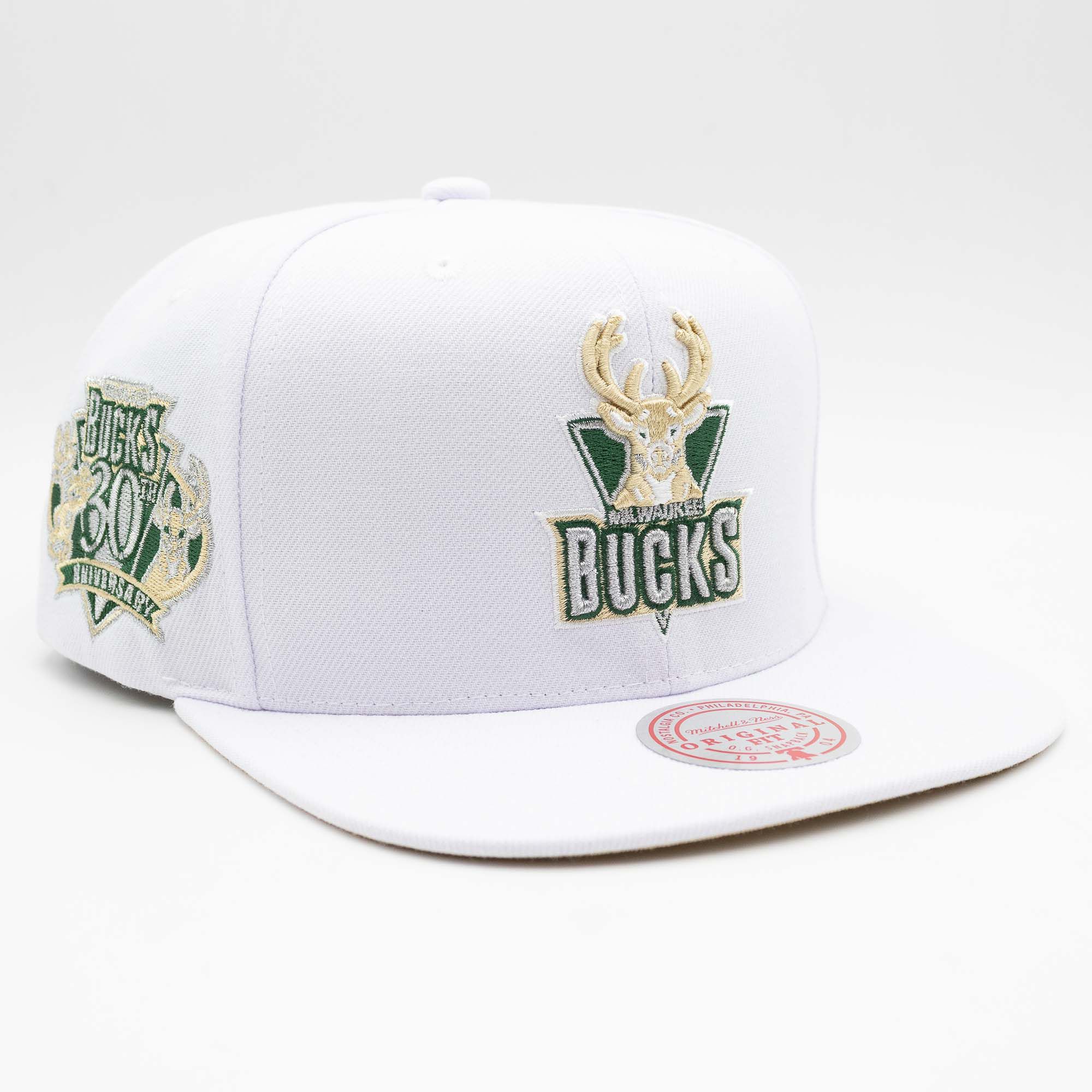 Milwaukee Bucks Winter White Mitchell & Ness Snapback NBA Cap