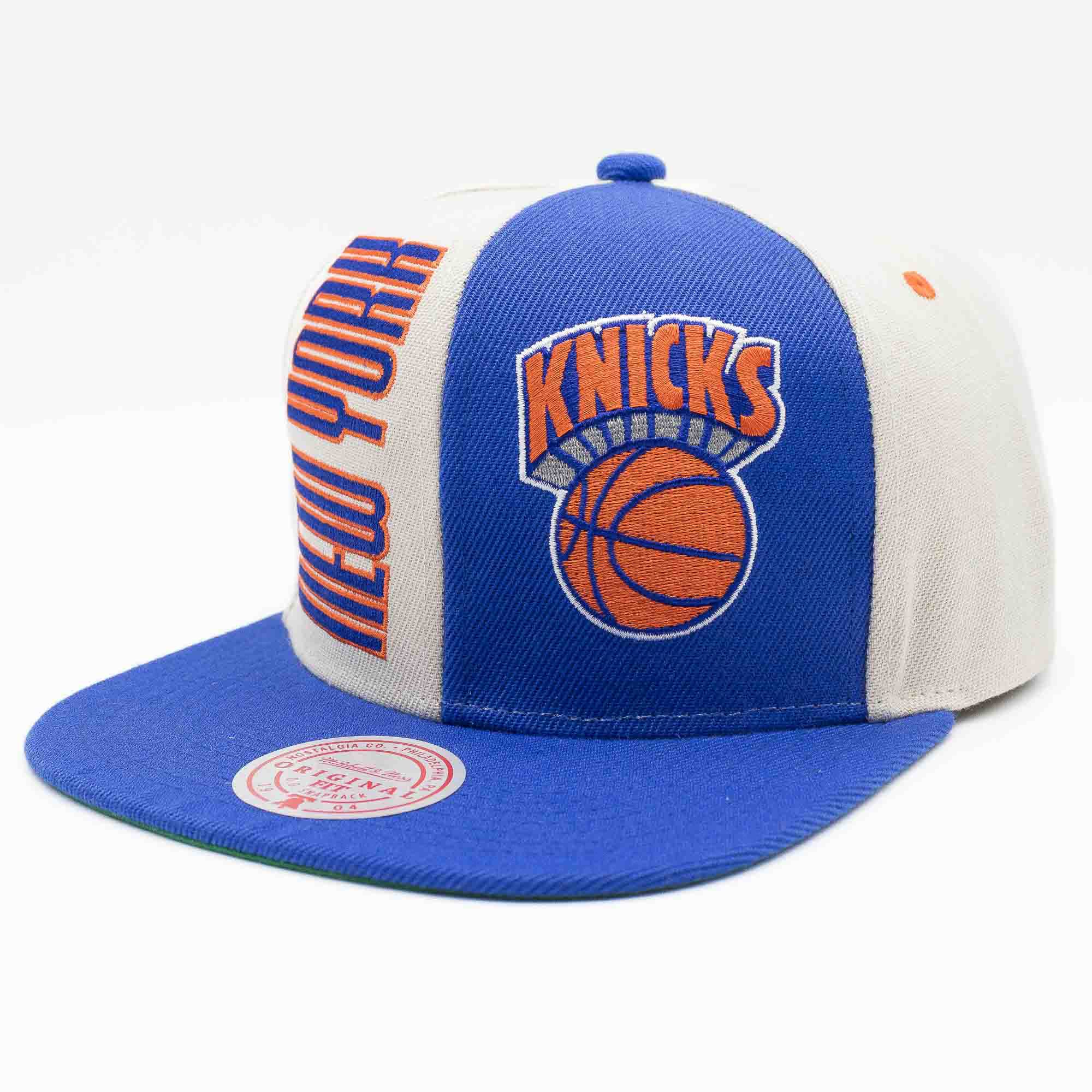 New York Knicks Pop Panel Mitchell & Ness Snapback NBA Cap