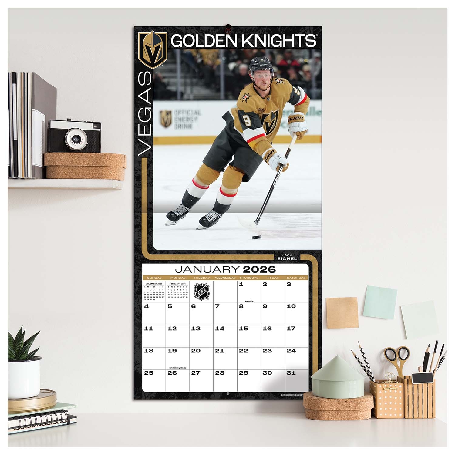 Handschuh, Text, Person, Feldhockeyschläger, Kalender